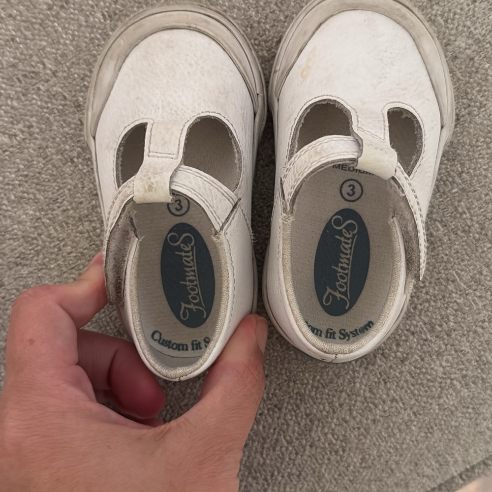 FootMates White Baby Walker Shoes with Velcro Closure
